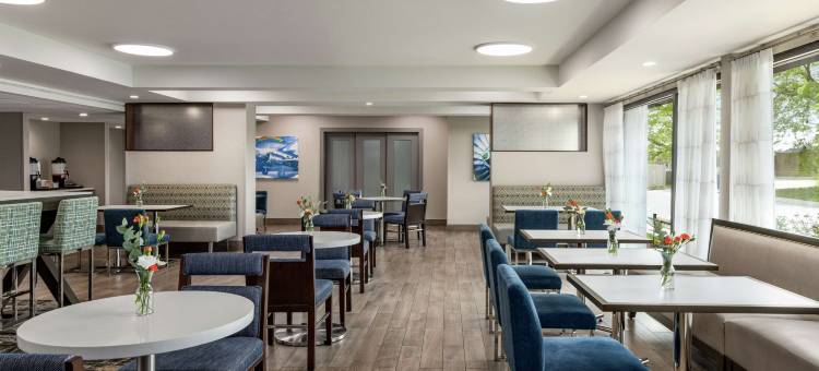 芝加哥奥黑尔国际机场欢朋酒店(Hampton Inn Chicago-O'Hare Int'l. Airport)图片