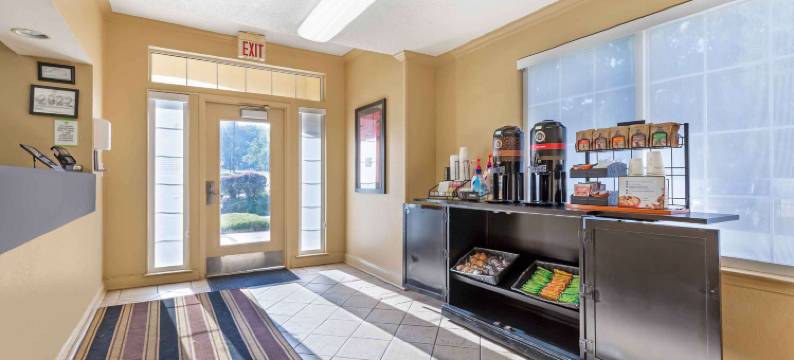 美国-华盛顿特区-福尔斯教堂-梅里菲尔德长住酒店(Extended Stay America Suites - Washington, DC - Falls Church - Merrifield)图片