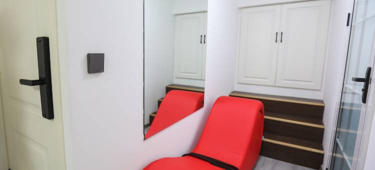 至臻情侣主题影院公寓(江宁大学城店)图片