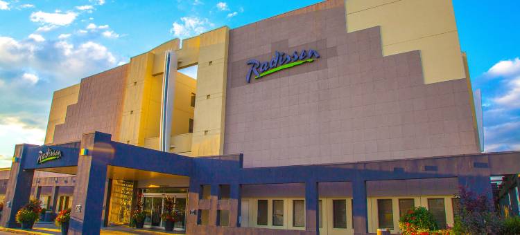 iHOTEL & 会议中心红鹿(IHotel and Conference Centre Red Deer Formerly Radisson)图片