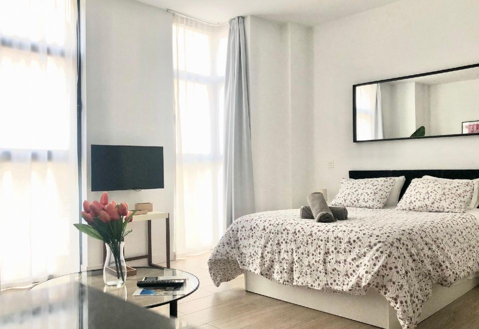 Centro Picacho Hotel Overview