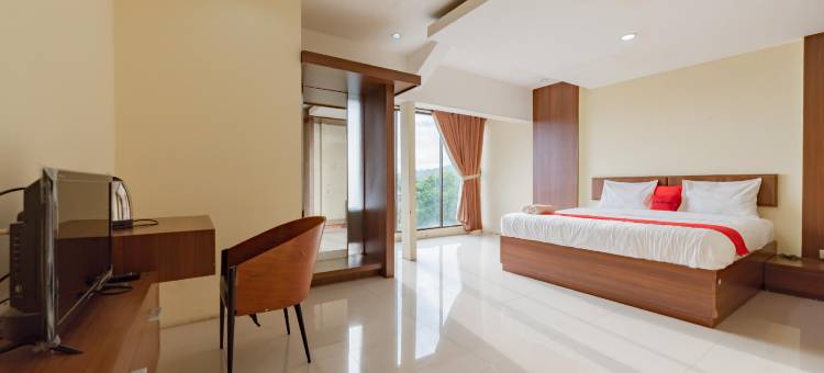 红门伊斯兰教酒店 靠近佩拉布汉鲁图广场(RedDoorz Syariah Near Alun-Alun Pelabuhan Ratu)图片