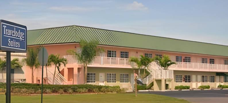 奥基乔比湖温德姆Travelodge套房酒店(Travelodge Suites by Wyndham Lake Okeechobee)图片