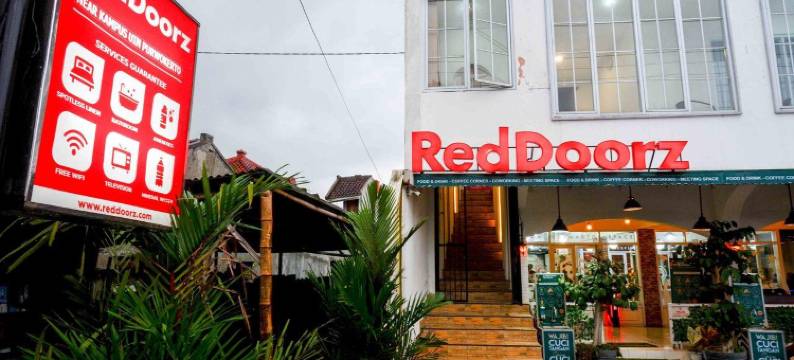RedDoorz Near Rita Super Mall Purwokerto图片