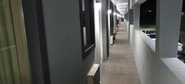 印第安纳波利斯东波斯特路温德姆戴斯酒店(Days Inn by Wyndham Indianapolis East Post Road)图片