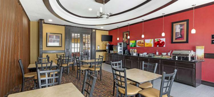 凯艺套房酒店(Quality Inn and Suites Groesbeck)图片