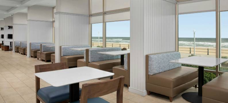 维吉尼亚海滩海滨/北37号街万怡酒店(Courtyard Virginia Beach Oceanfront/North 37th Street)图片