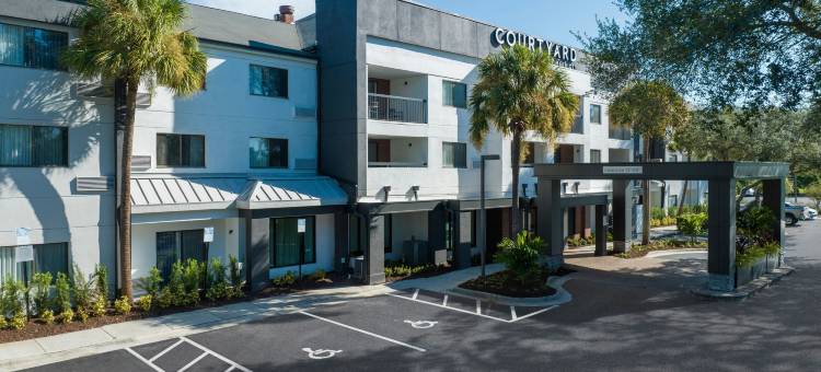 坦帕北弗莱彻I-75万怡酒店(Courtyard Tampa North/I-75 Fletcher)图片