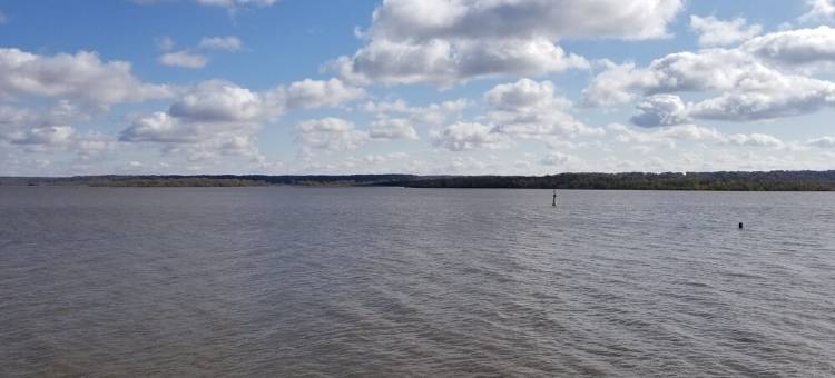 River Life at it's Best图片