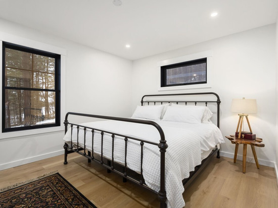 Luxurious Tug Hill Lodge-Direct Snowmobile Access