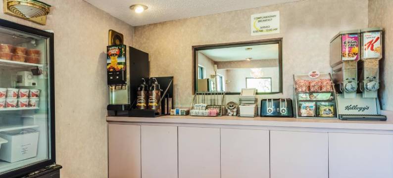 斯托克布里奇速8酒店(Super 8 by Wyndham Stockbridge)图片