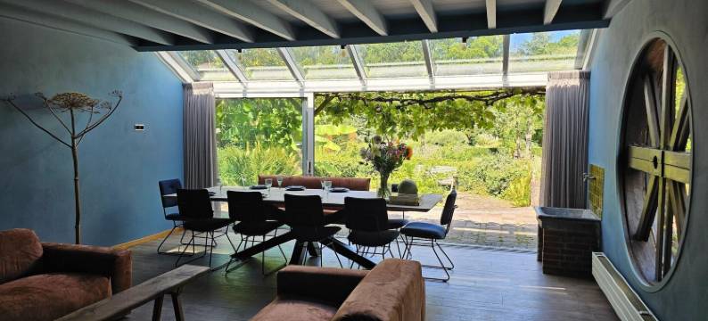 可容纳十人的莱恩德度假屋(Village House in Leende Near Star Restaurant)图片