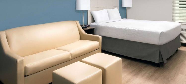 沃特福德市郊区开放式客房酒店(Suburban Studios Watford City)图片