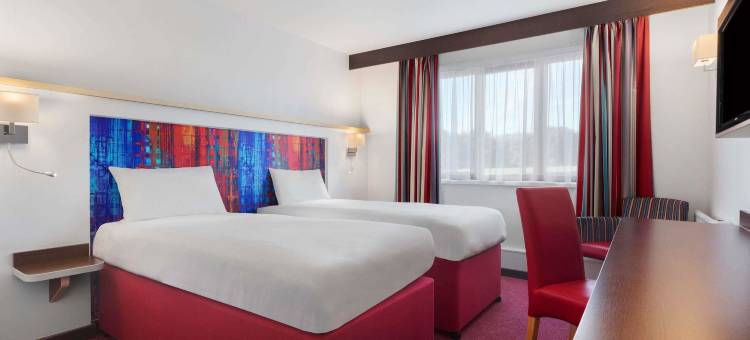 米尔顿凯恩斯温德姆华美达酒店(Ramada by Wyndham Milton Keynes)图片