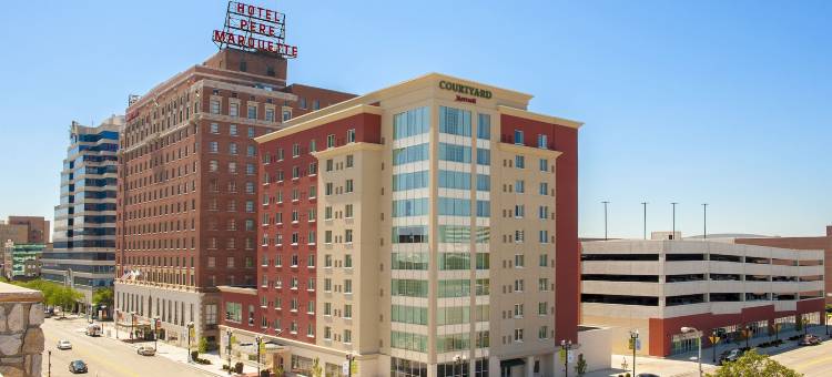 皮奥里亚市中心万怡酒店(Courtyard Peoria Downtown)图片