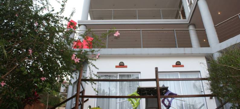 坎迪拉布拉别墅酒店(Villa-Candilabra Guesthouse)图片