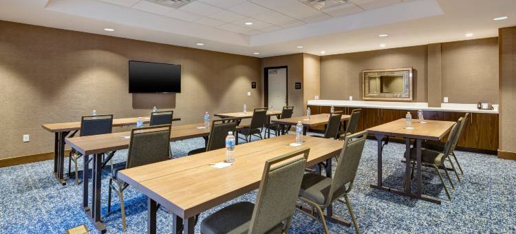 韦尔斯希尔顿欢朋套房酒店(Hampton Inn and Suites Wells)图片