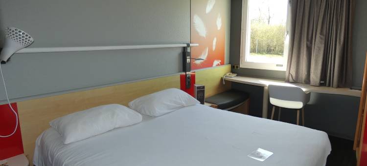 桑特宜必思酒店(Ibis Saintes)图片