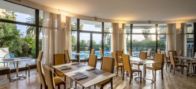 国际酒店及套房(International Hotel & Suite)图片