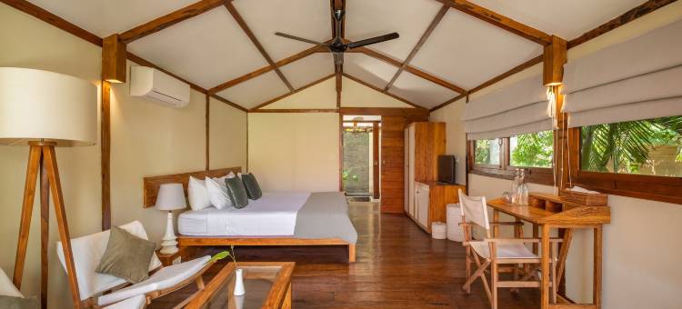 吉利柚木度假村(Gili Teak Beach Front Resort)图片