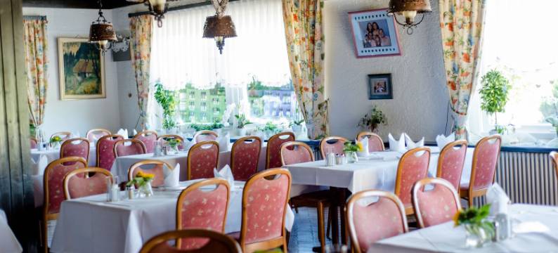 阿德勒福伦比尔旅馆(Gasthaus Adler Fohrenbühl)图片