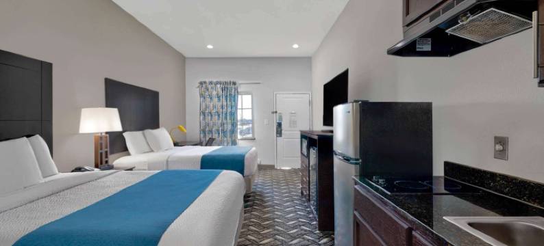 普莱森顿骑士旅馆贝尔蒙特客栈及套房酒店(Studio 6 Pleasanton, TX)图片