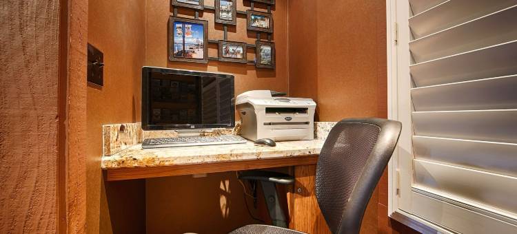洪堡湾贝斯特韦斯特优质酒店(Best Western Plus Humboldt Bay Inn)图片