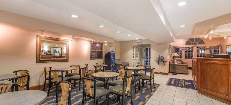 Baymont Inn & Suites by Wyndham Anchorage Airport图片