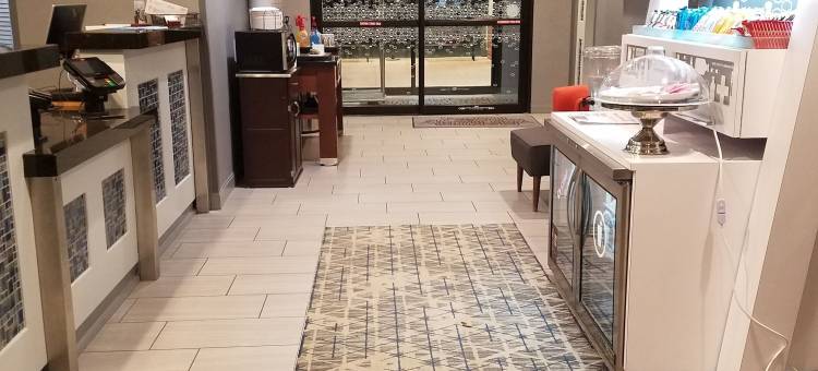 堪萨斯城蓝泉城希尔顿欢朋酒店(Hampton Inn Kansas City/Blue Springs)图片