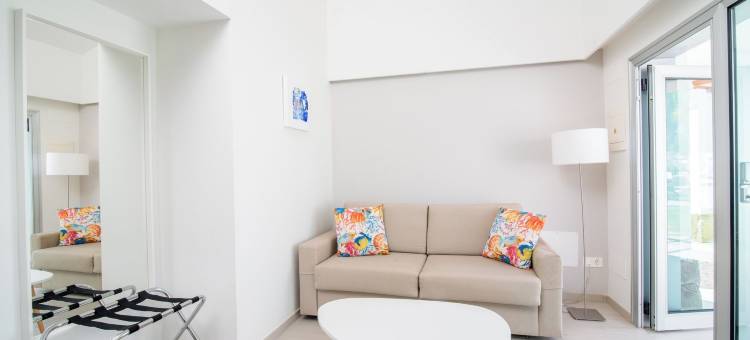 杜纳戈夫 LIVVO 套房酒店(Hotel LIVVO Dunagolf Suites)图片