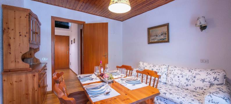 La Tana dello Scoiattolo (附近有滑雪地点)(La Tana Dello Scoiattolo Skiing Nearby - Happy Rentals)图片