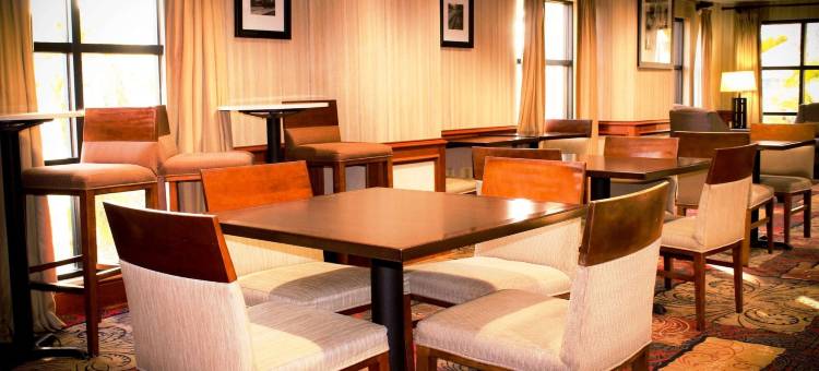 箭镟贝斯特韦斯特优质酒店(Best Western Plus Arrowhead Hotel)图片