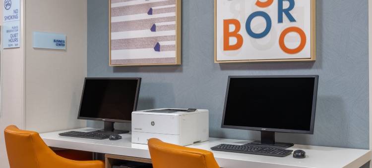 IHG 旗下智选假日酒店及套房 格林斯伯勒-(I-40 Wendover)(Holiday Inn Express & Suites Greensboro-(I-40 @ Wendover))图片