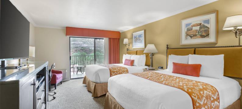 阿罗约罗布莱奥尔湖畔贝斯特韦斯特优质套房酒店(Best Western Plus Arroyo Roble Hotel  Creekside Villas)图片