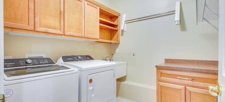 麦考密克住宅：伦蒂塞洛高尔夫俱乐部度假之旅！(Mccormick Home: Monticello Golf Club Getaway!)图片