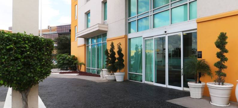 希尔顿欢朋酒店-雷诺萨/工业区(Hampton Inn by Hilton Reynosa/Zona Industrial)图片