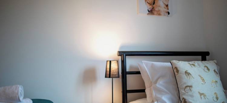Augusta House - Andover - Large 4 bedroom with garden, near centre图片