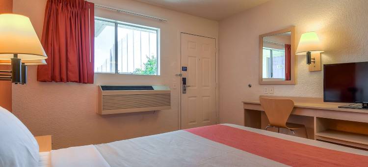 洛杉矶-罗兰岗6号汽车旅馆(Motel 6 Rowland Heights, CA - Los Angeles - Pomona)图片