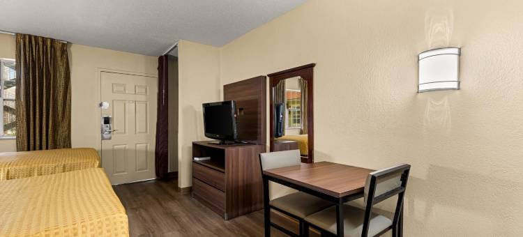 郊区工作室温斯顿塞勒姆靠近汉斯购物中心(Suburban Studios Winston-Salem Near Hanes Mall)图片