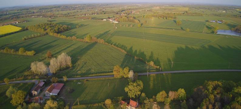 Holiday Home in Decize near Beach图片