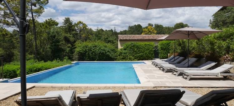 蒙托鲁公寓配有泳池&森林景观(Apartment in Montauroux with Pool & Forest Views)图片