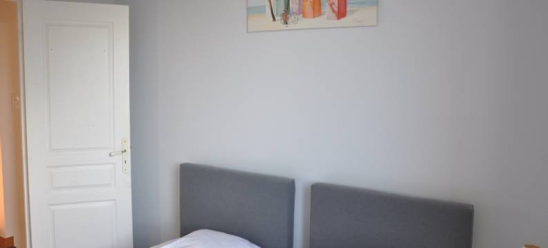 Villa near Les Etangs de Bages Lake图片