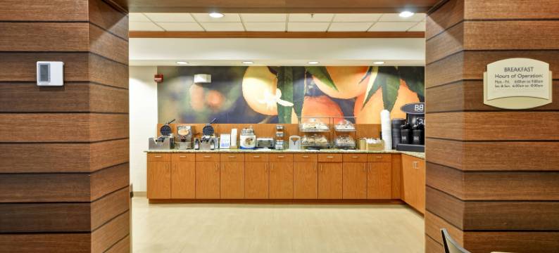 亚特兰大维宁斯/广场万枫套房酒店(Fairfield Inn & Suites Atlanta Vinings/Galleria)图片