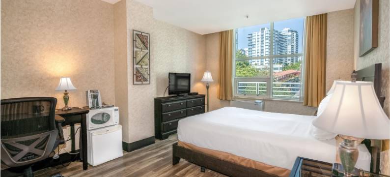 科斯特朗斯代尔码头酒店(Coast Lonsdale Quay Hotel)图片