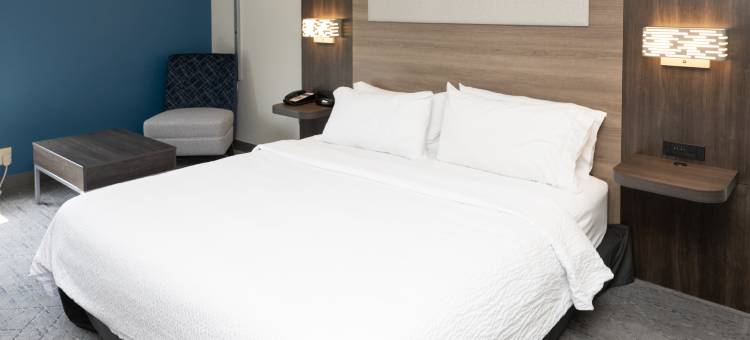 伯灵顿套房智选假日酒店 - 蒙荷里(Holiday Inn Express & Suites Burlington - Mount Holly)图片