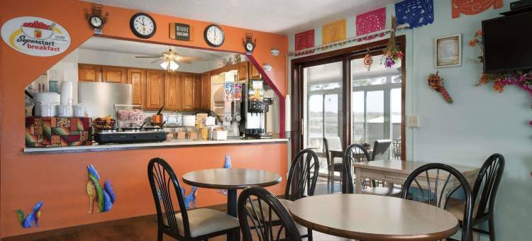 拉斯维加斯速8酒店(Super 8 by Wyndham Las Vegas)图片