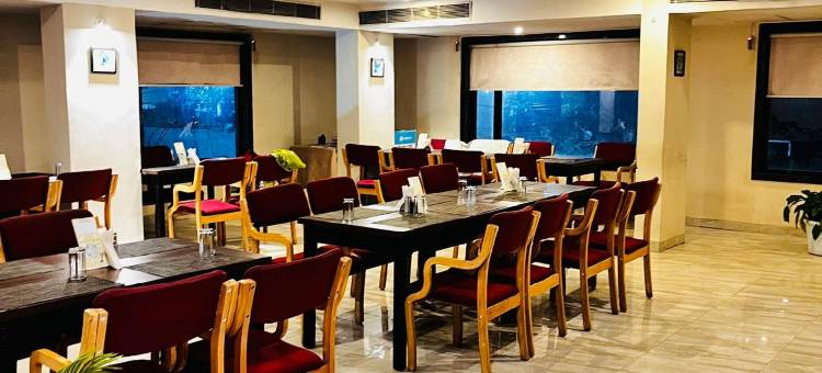 南曼高地酒店(Naman Heights)图片