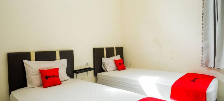 红多兹酒店@卡朗普洛索2号(RedDoorz at Karangploso 2)图片