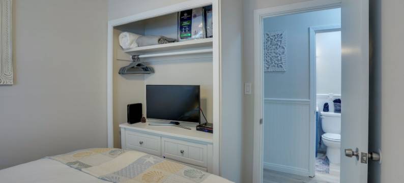 卡塔利娜岛复式公寓 - 离海滩和码头仅几步之遥！(Catalina Island Duplex - Steps to Beach and Pier!)图片