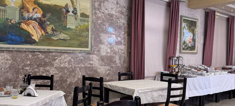 贝拉特广场酒店(Hotel Plaza Berat)图片